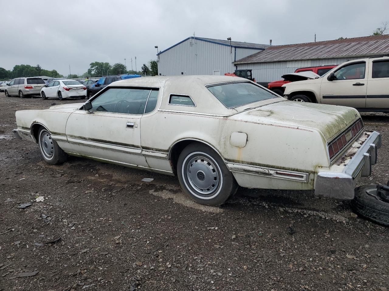 6Y87A125645 1976 Ford Thunderbir