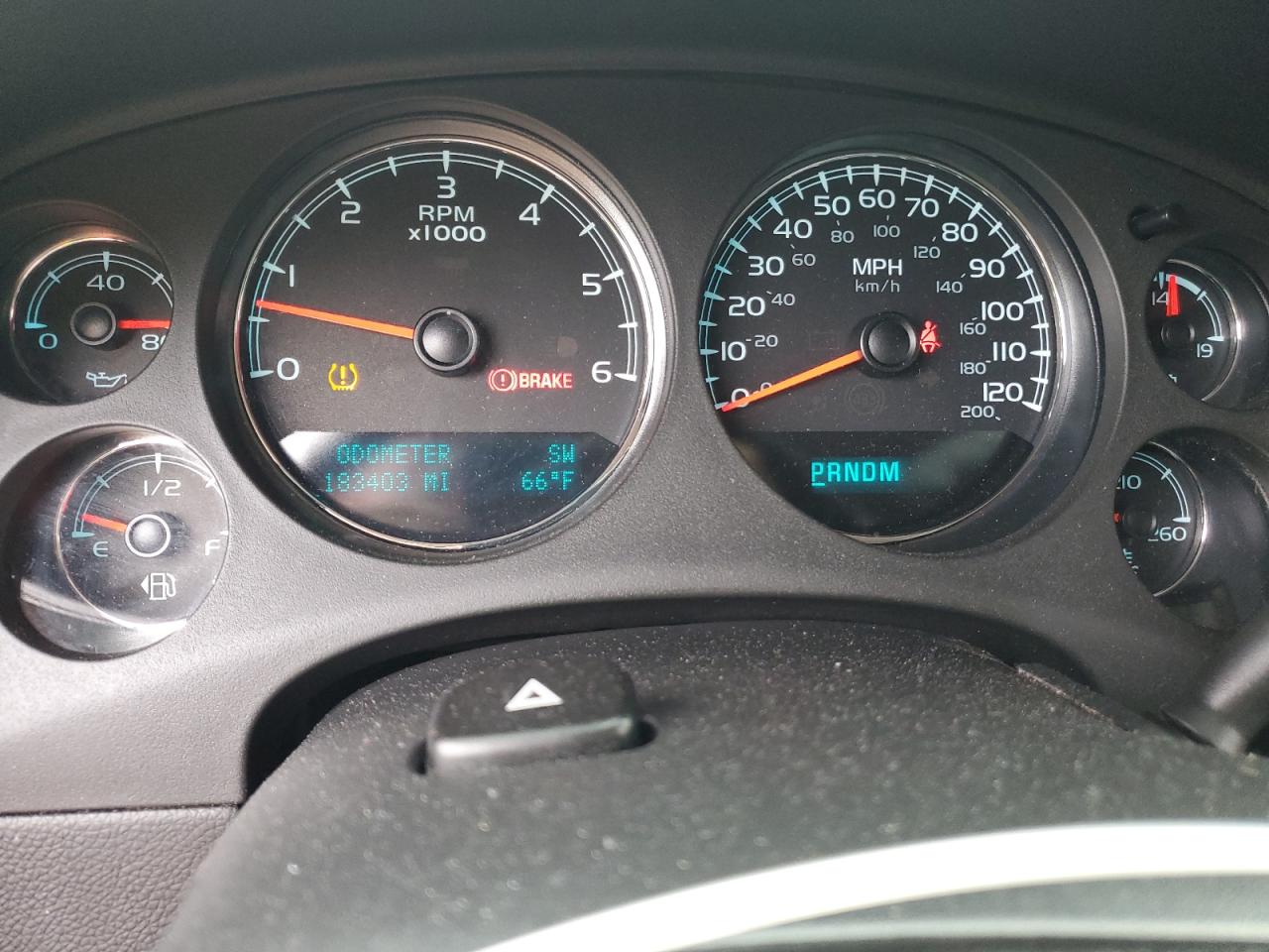 1GNSKBE09BR344018 2011 Chevrolet Tahoe K1500 Lt