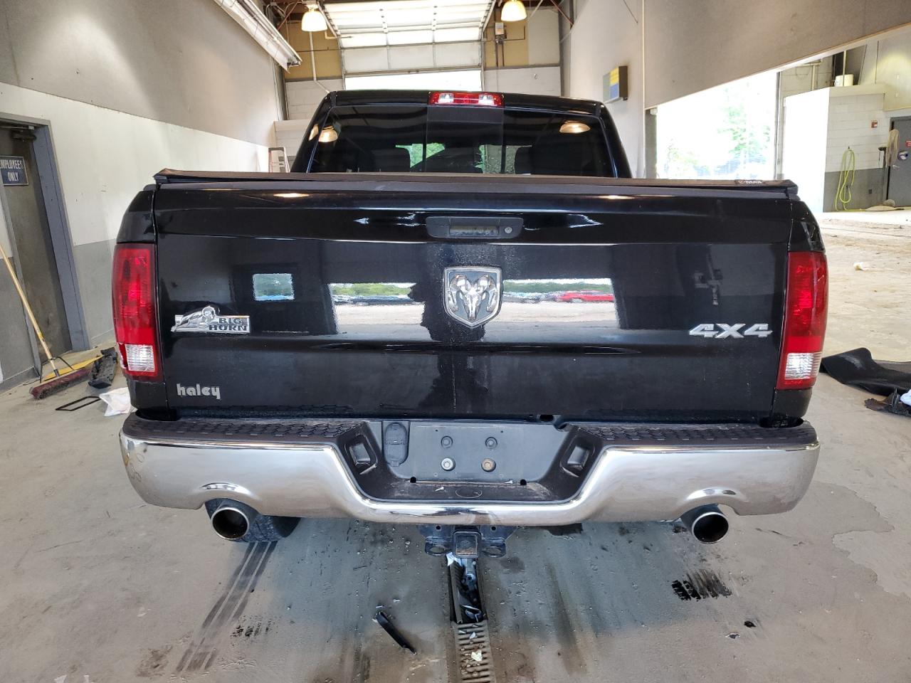 3C6RR7LT6FG574643 2015 Ram 1500 Slt