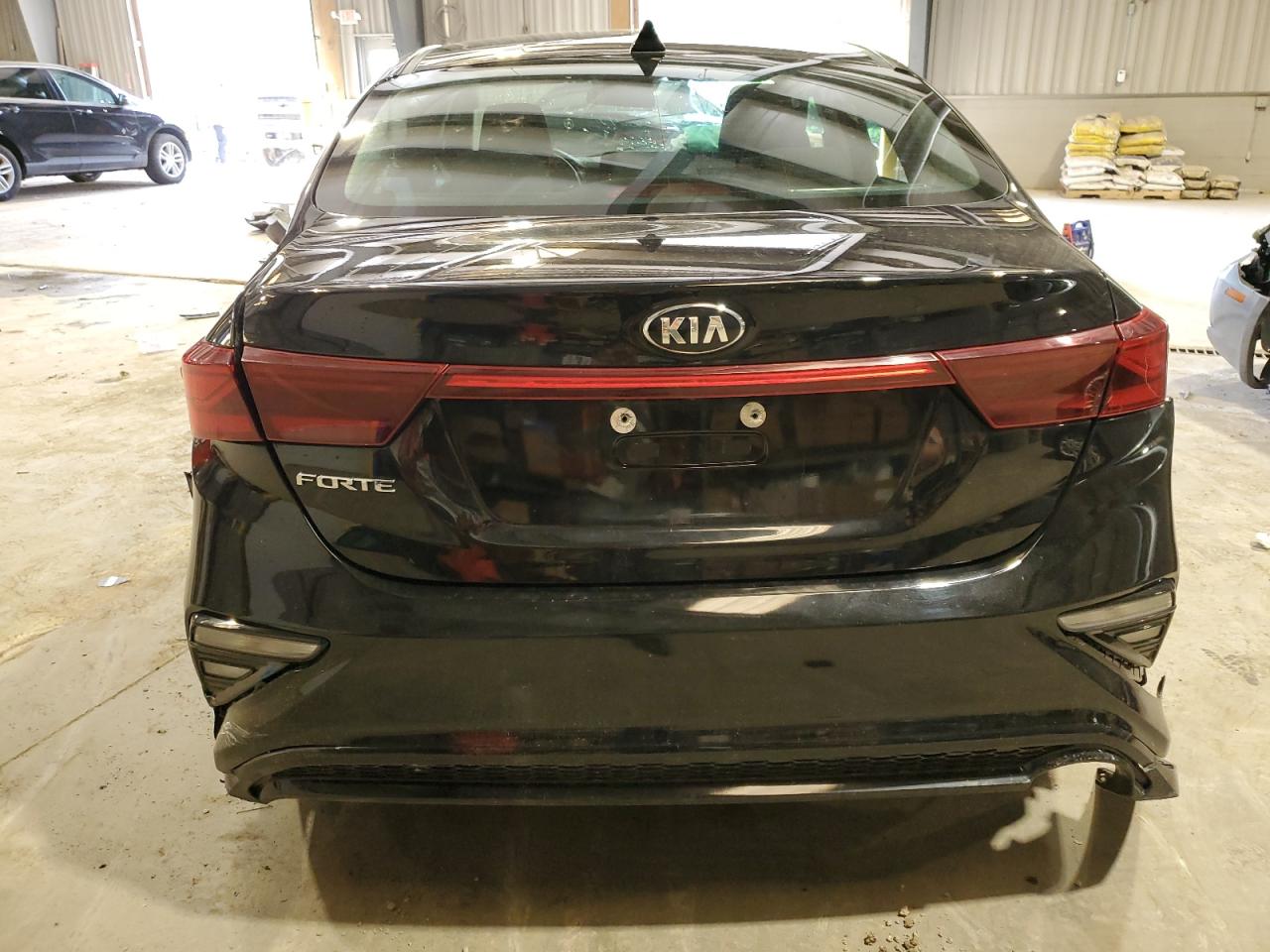 3KPF24AD8ME389271 2021 Kia Forte Fe