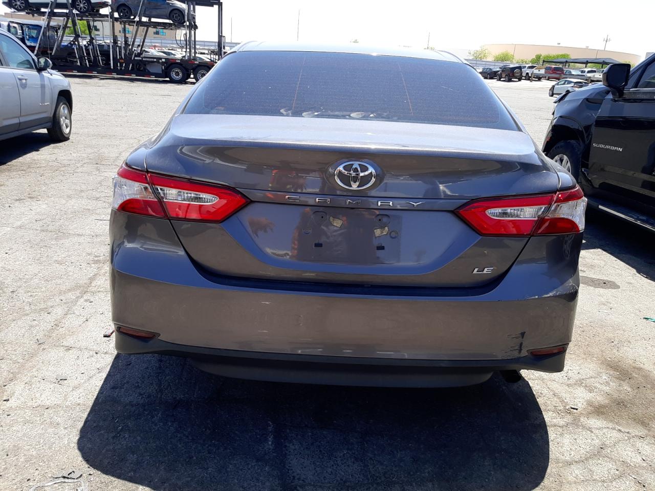 2018 Toyota Camry L vin: 4T1B11HK3JU536769