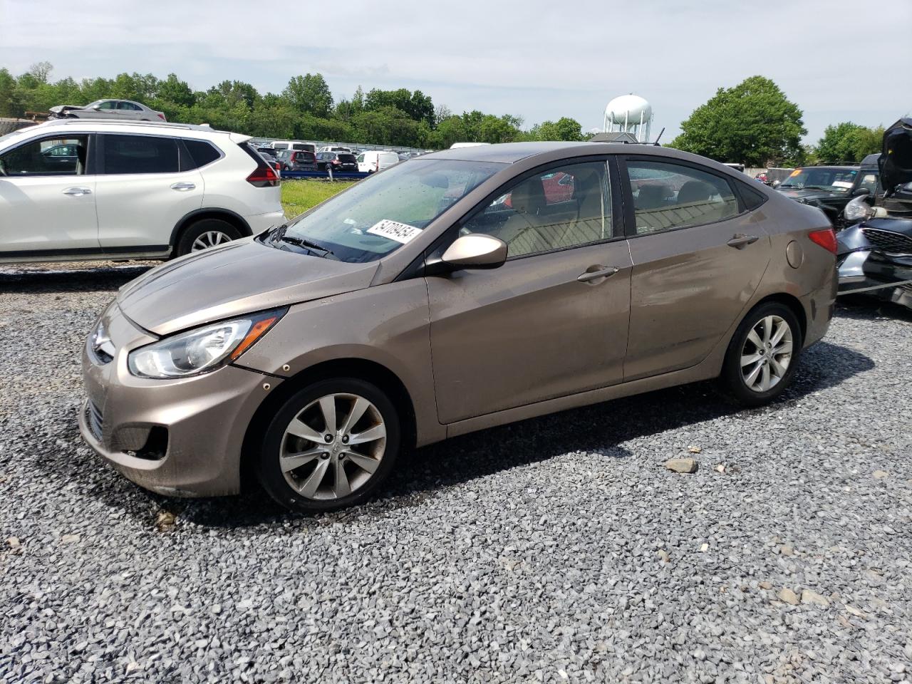 2012 Hyundai Accent Gls vin: KMHCU4AE4CU211908