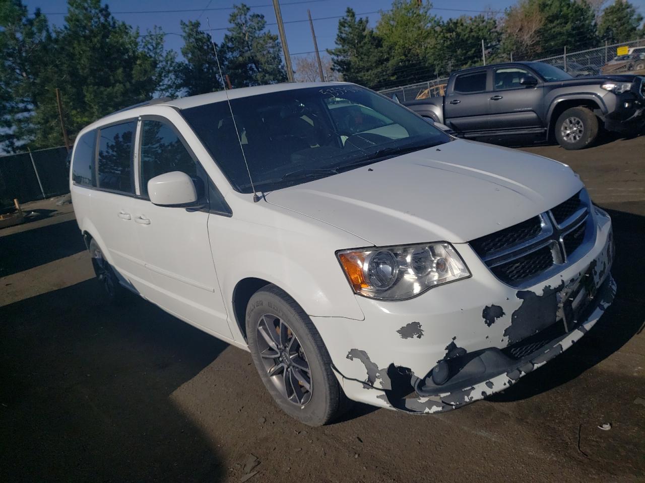 2017 Dodge Grand Caravan Sxt vin: 2C4RDGCG1HR600282