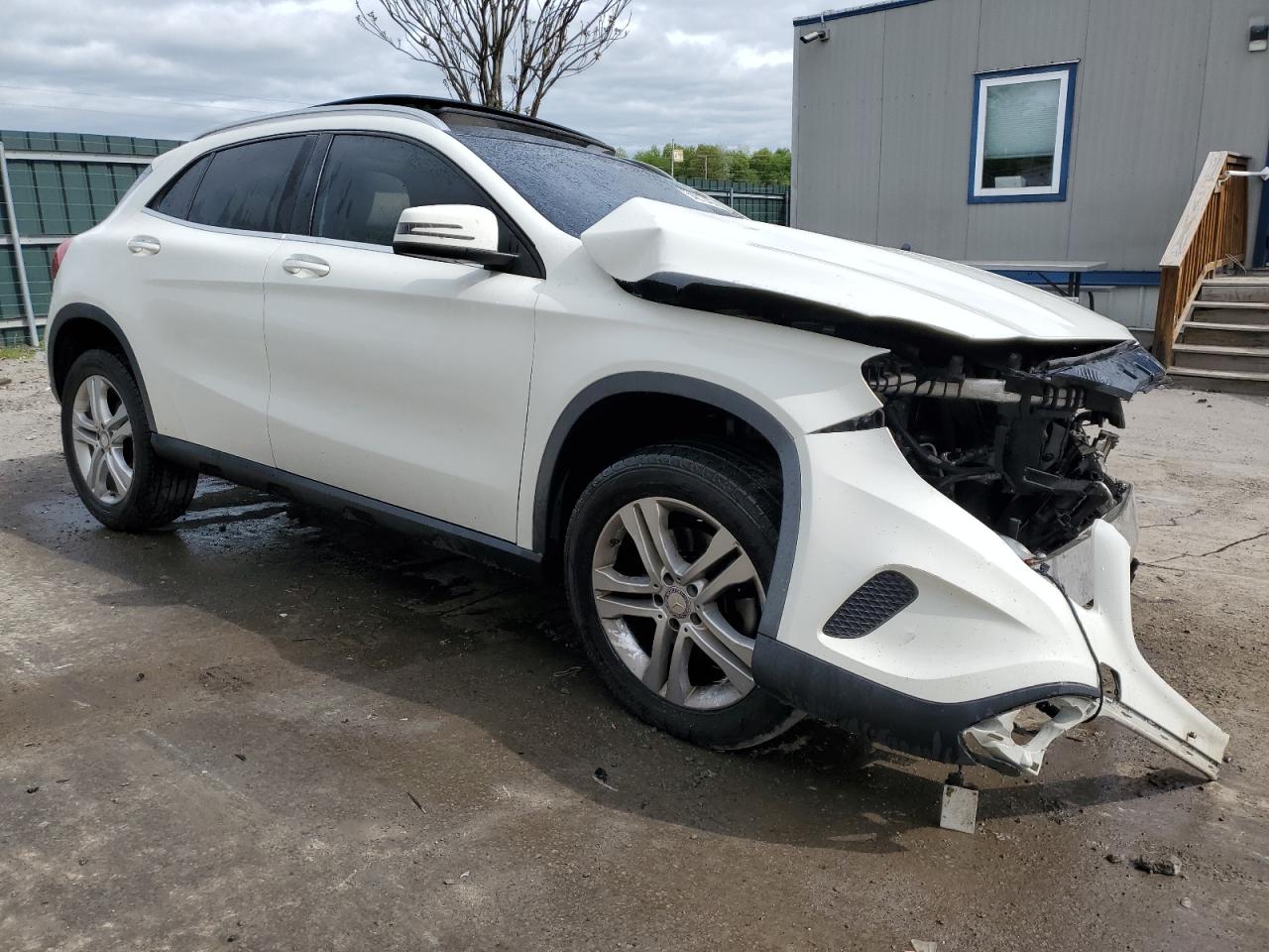 WDCTG4GB8GJ270499 2016 Mercedes-Benz Gla 250 4Matic