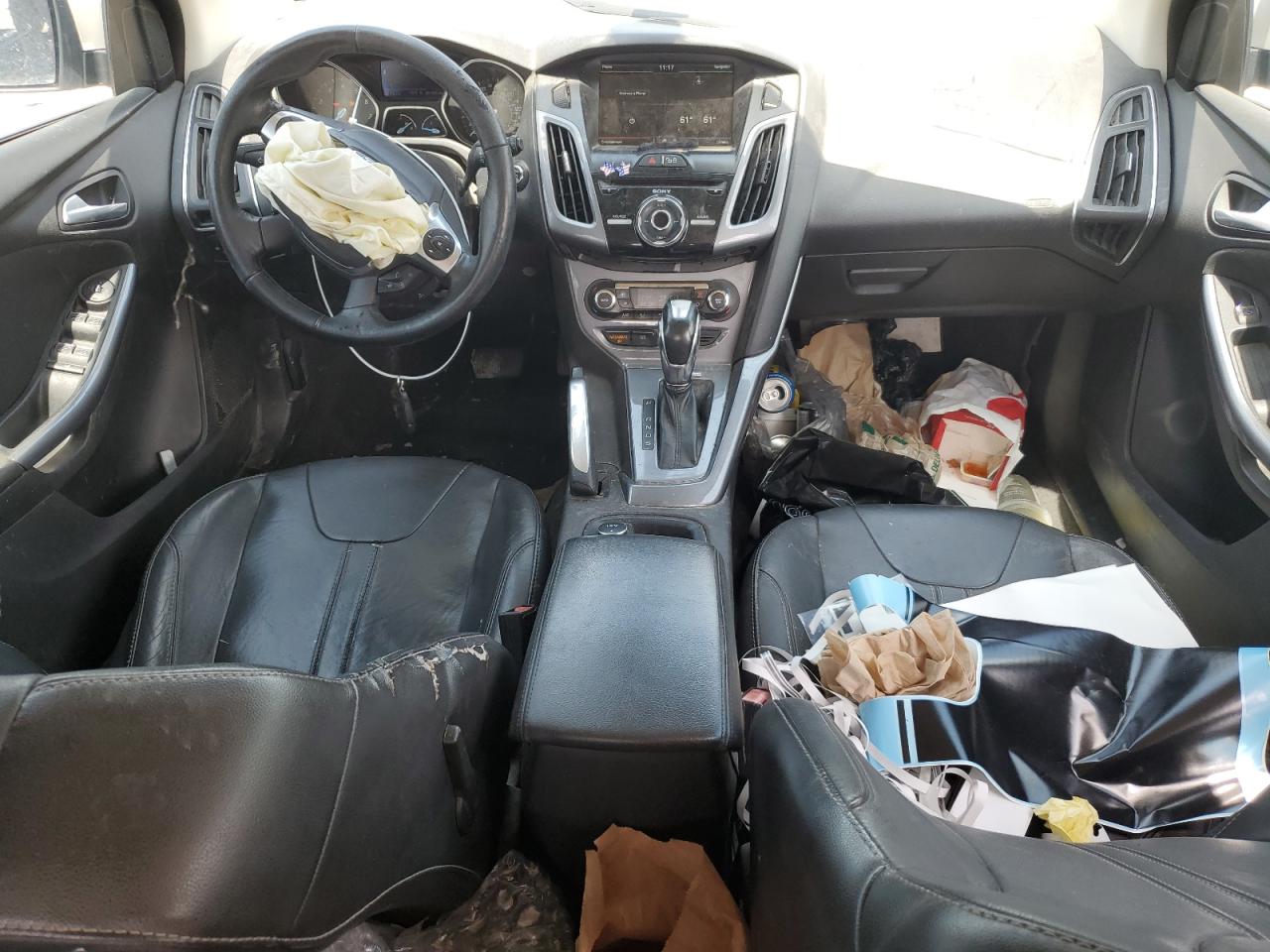 1FAHP3N26CL449959 2012 Ford Focus Titanium