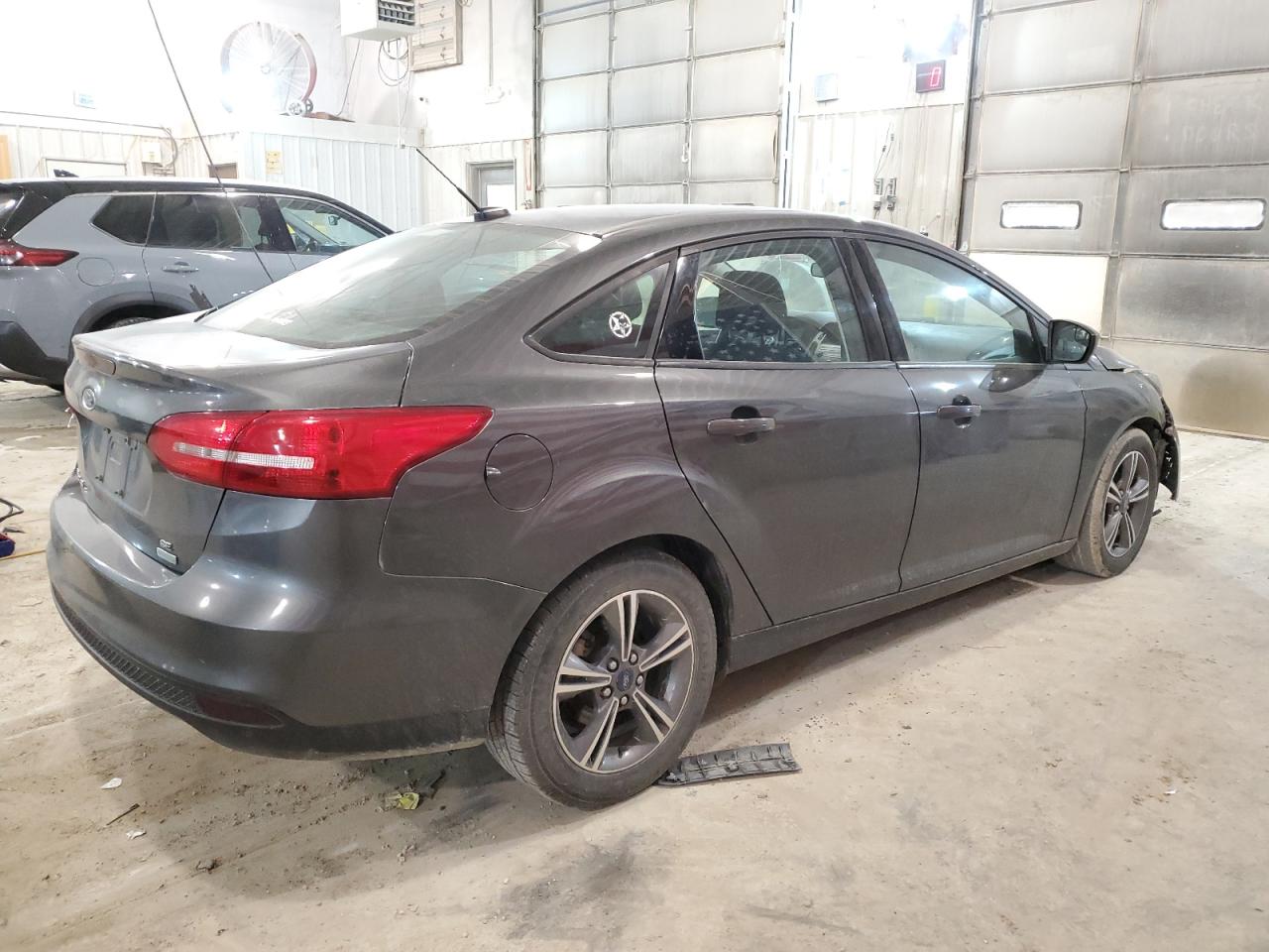 1FADP3FE5JL230169 2018 Ford Focus Se