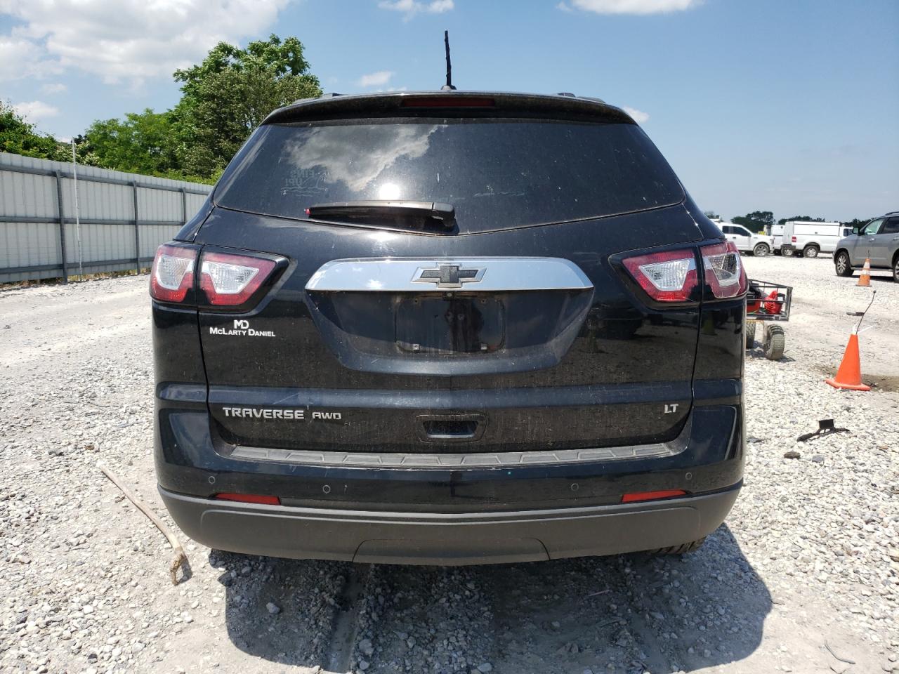 1GNKVHKD1HJ166629 2017 Chevrolet Traverse Lt