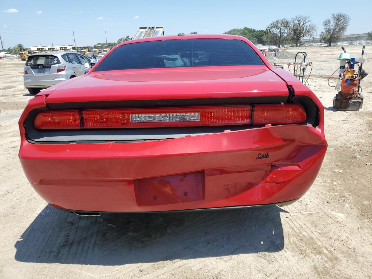 2C3CDYAG9DH581564 2013 Dodge Challenger Sxt