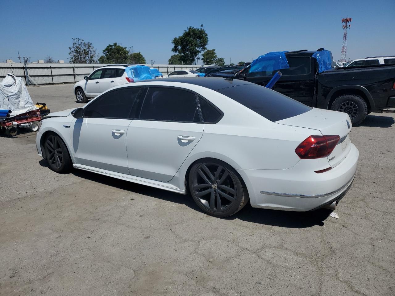 1VWAA7A39JC030405 2018 Volkswagen Passat S