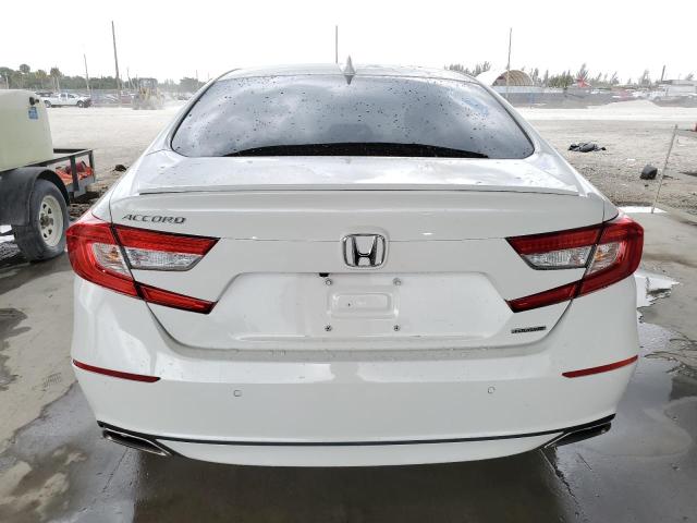 2018 Honda Accord Touring VIN: 1HGCV2F92JA015015 Lot: 55303154