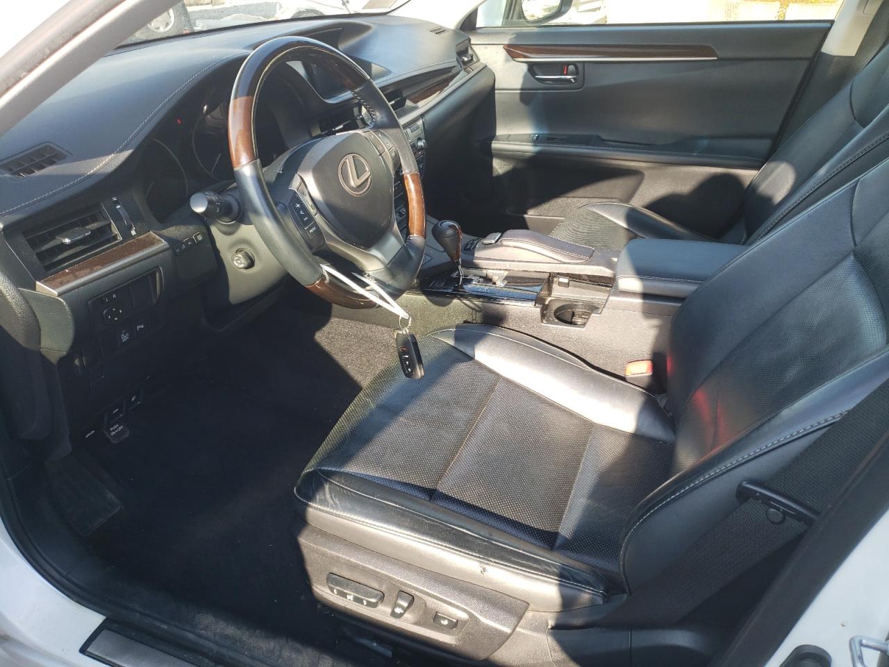 JTHBK1GG0D2082946 2013 Lexus Es 350