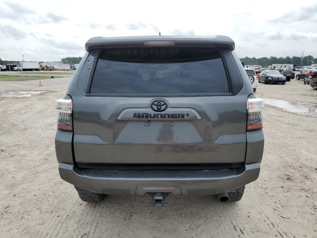 2019 Toyota 4Runner Sr5 vin: JTEZU5JR6K5195531