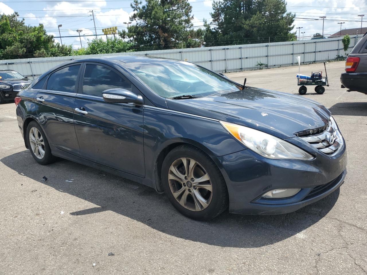 5NPEC4AC8CH356569 2012 Hyundai Sonata Se