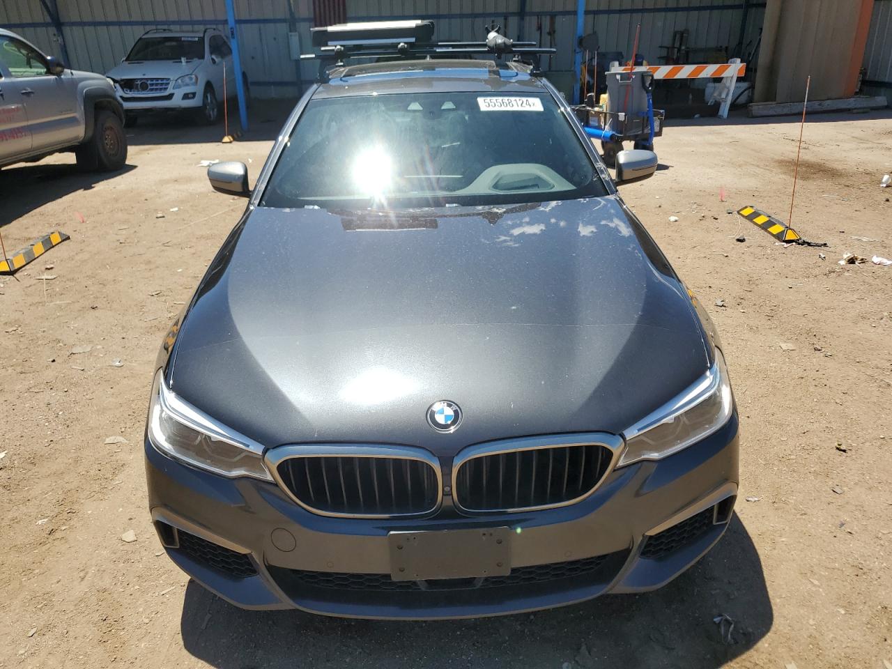 WBAJB9C59JB049310 2018 BMW M550Xi