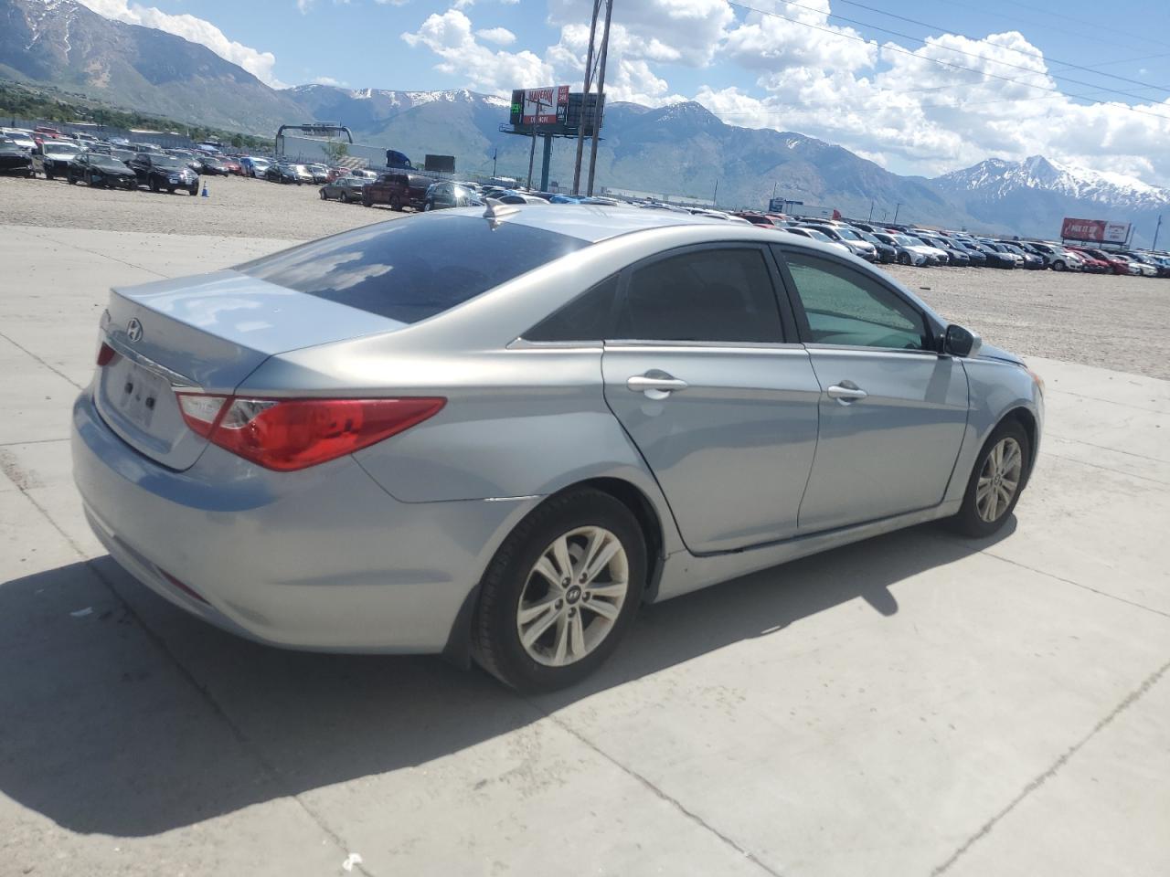 5NPEB4AC5CH367905 2012 Hyundai Sonata Gls