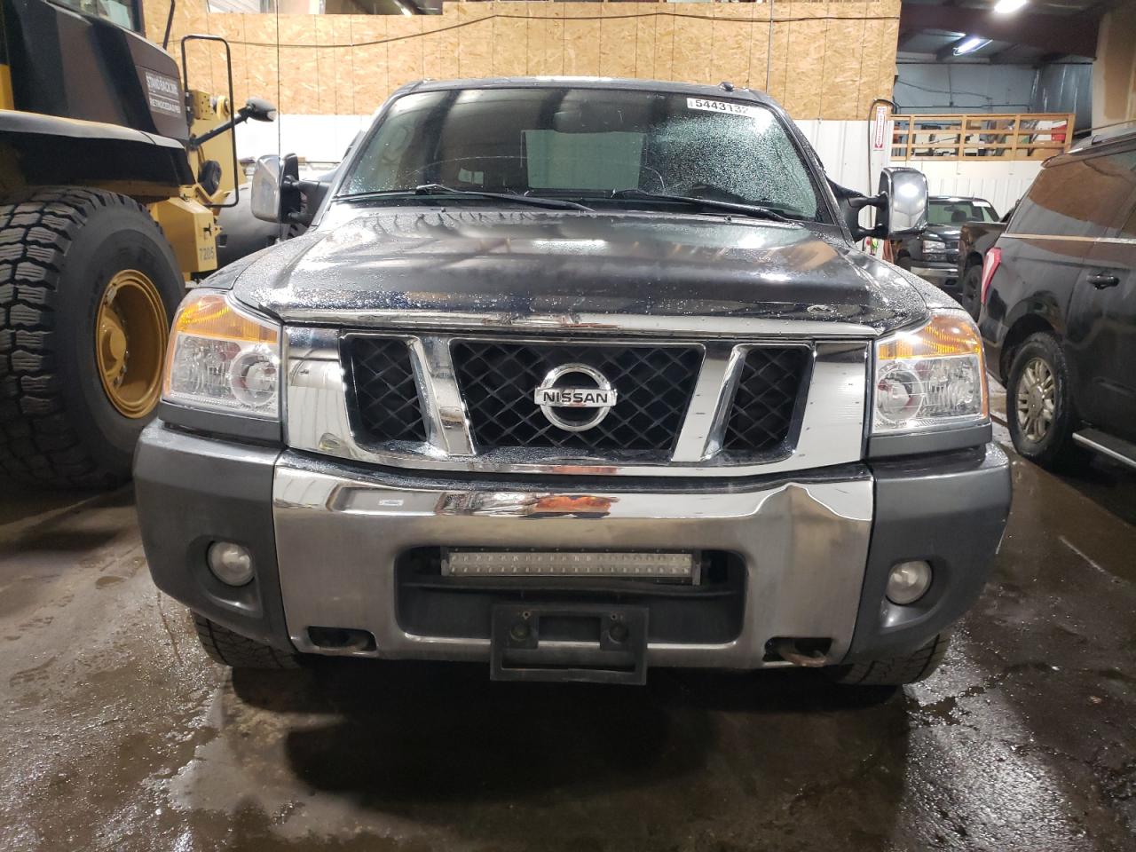 1N6AA0EC3BN307024 2011 Nissan Titan S