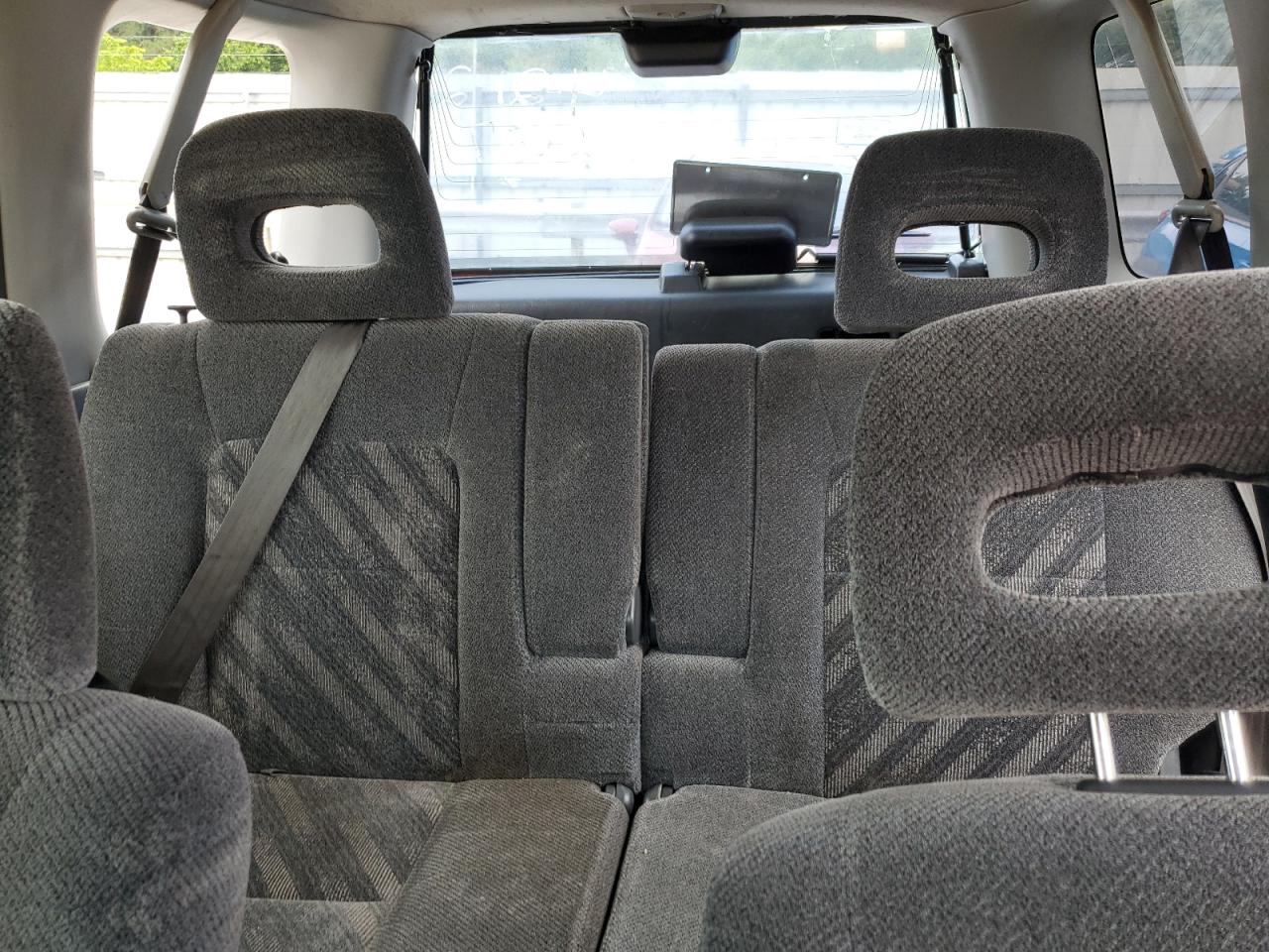 JHLRD2847YS006556 2000 Honda Cr-V Lx