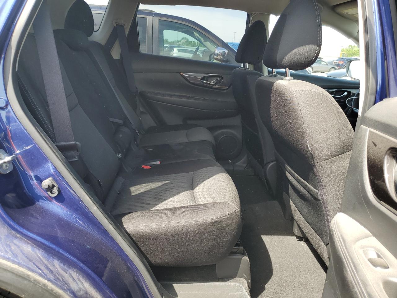 JN8AT2MV9KW400768 2019 Nissan Rogue S