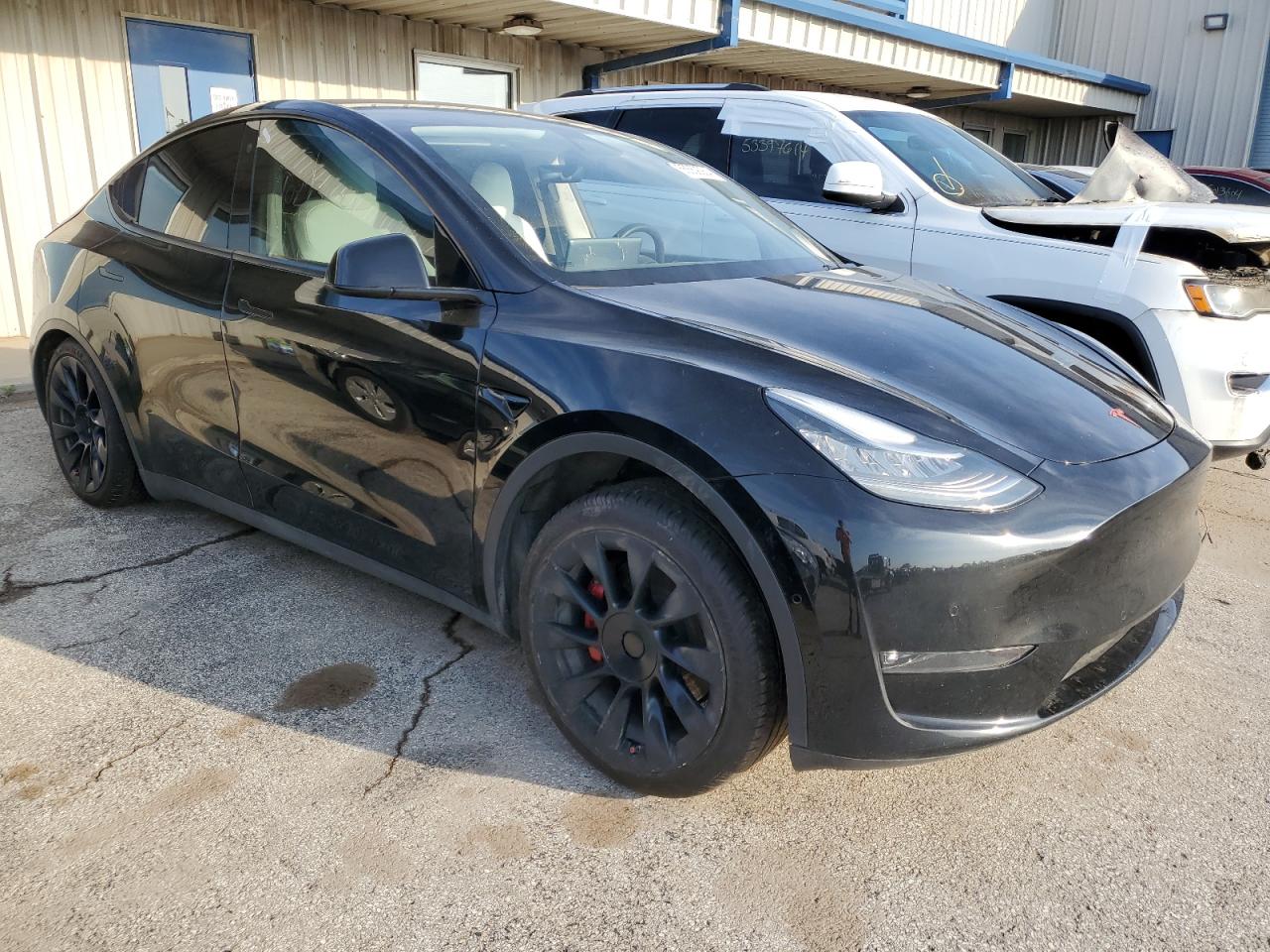 5YJYGDEE4MF115752 2021 Tesla Model Y