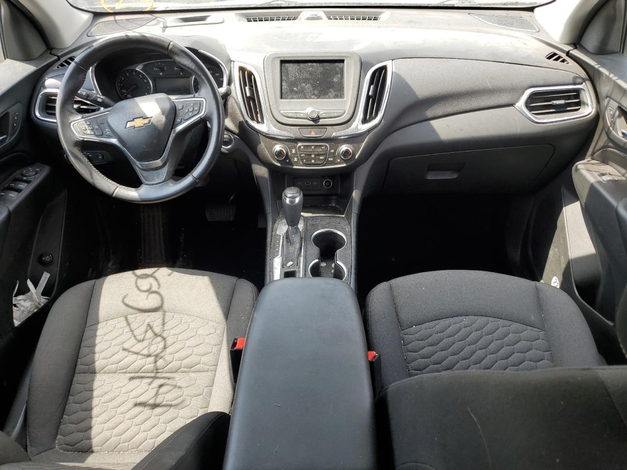 2GNAXJEV2L6107015 2020 Chevrolet Equinox Lt