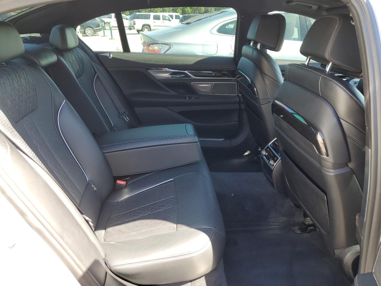 WBA7F0C54KGM24230 2019 BMW 750 I