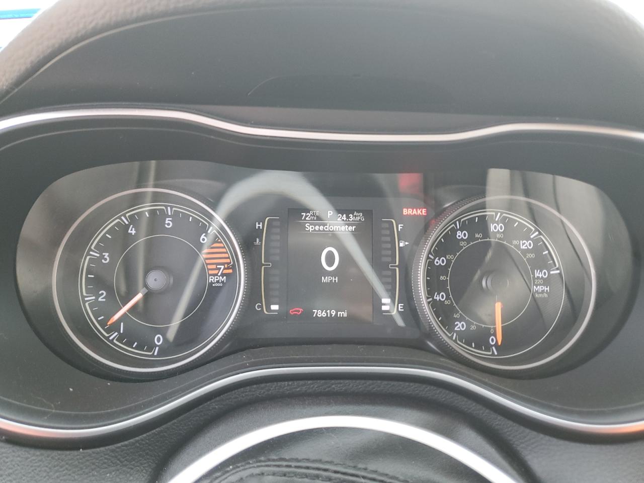 1C4PJLLB2KD403662 2019 Jeep Cherokee Latitude Plus