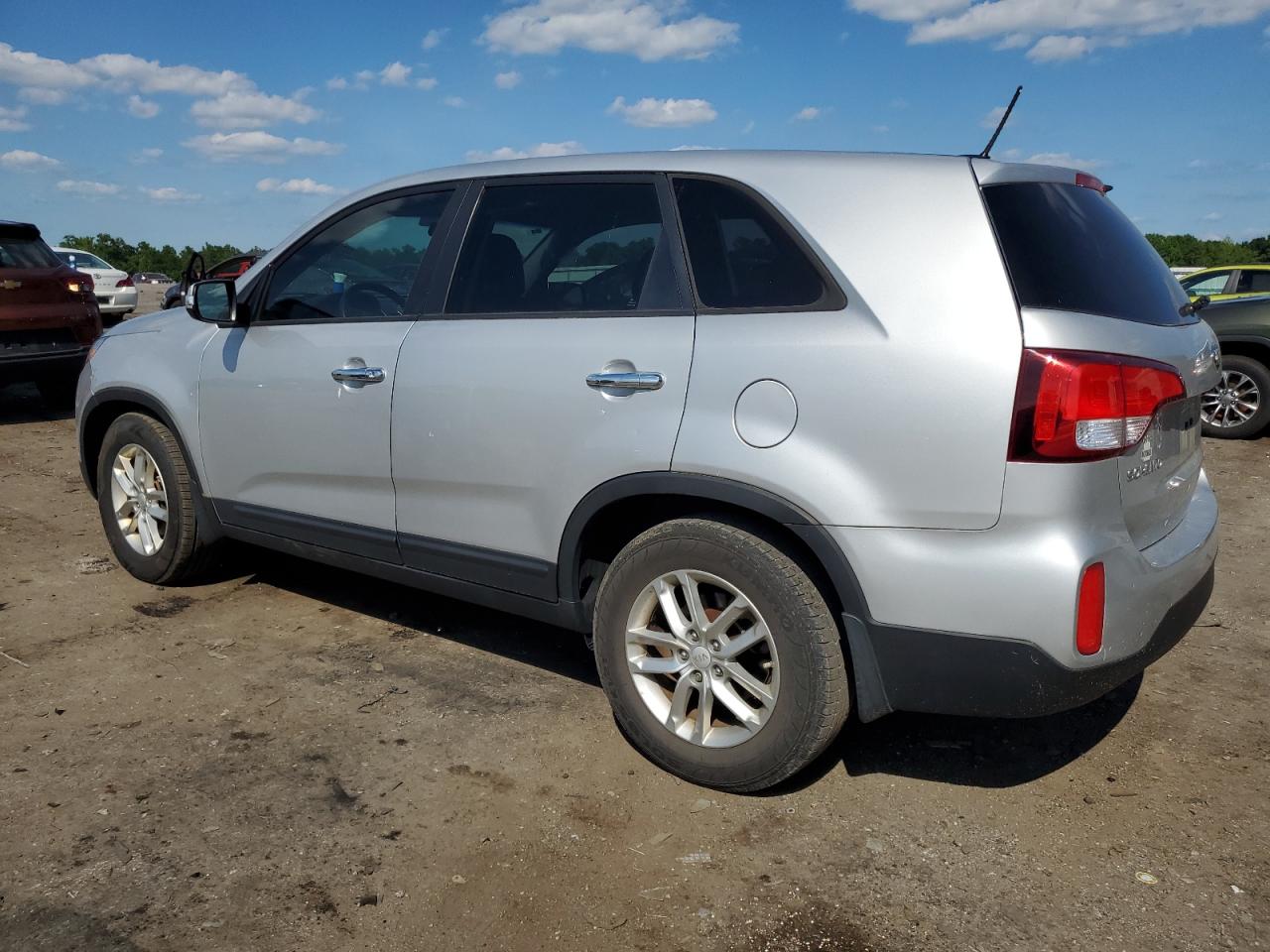 5XYKT3A67FG628810 2015 Kia Sorento Lx