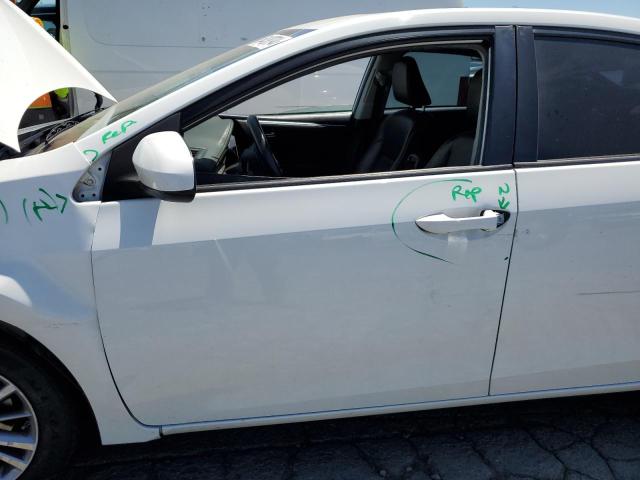 2014 Toyota Corolla L VIN: 5YFBURHEXEP105627 Lot: 54438794