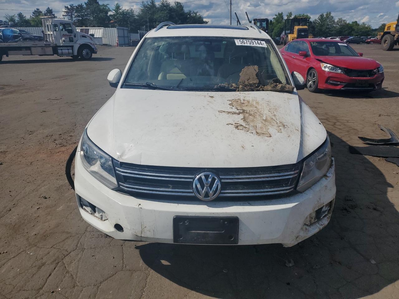 WVGSV7AX6HK016357 2017 Volkswagen Tiguan Wolfsburg