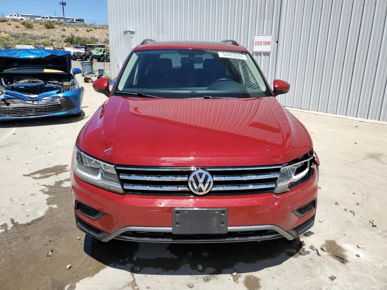 3VV2B7AX5JM094237 2018 Volkswagen Tiguan Se