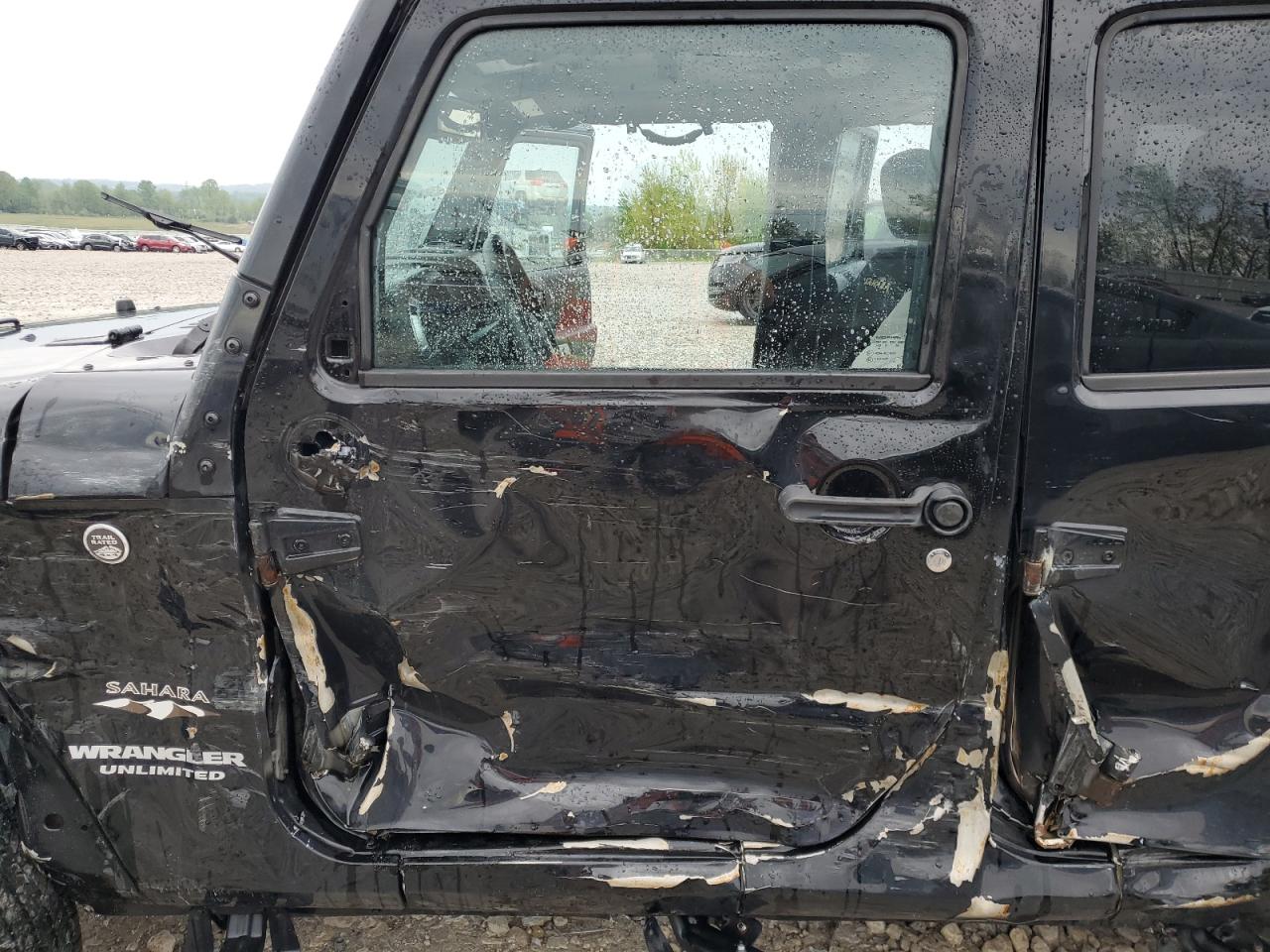 1C4HJWEG5GL101696 2016 Jeep Wrangler Unlimited Sahara