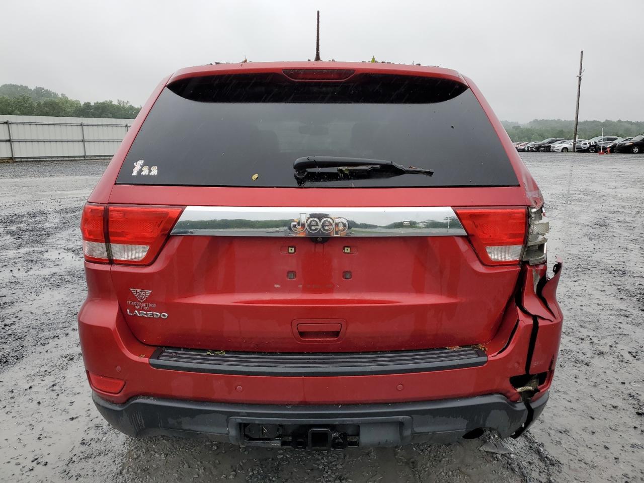 1J4RS4GG2BC539064 2011 Jeep Grand Cherokee Laredo