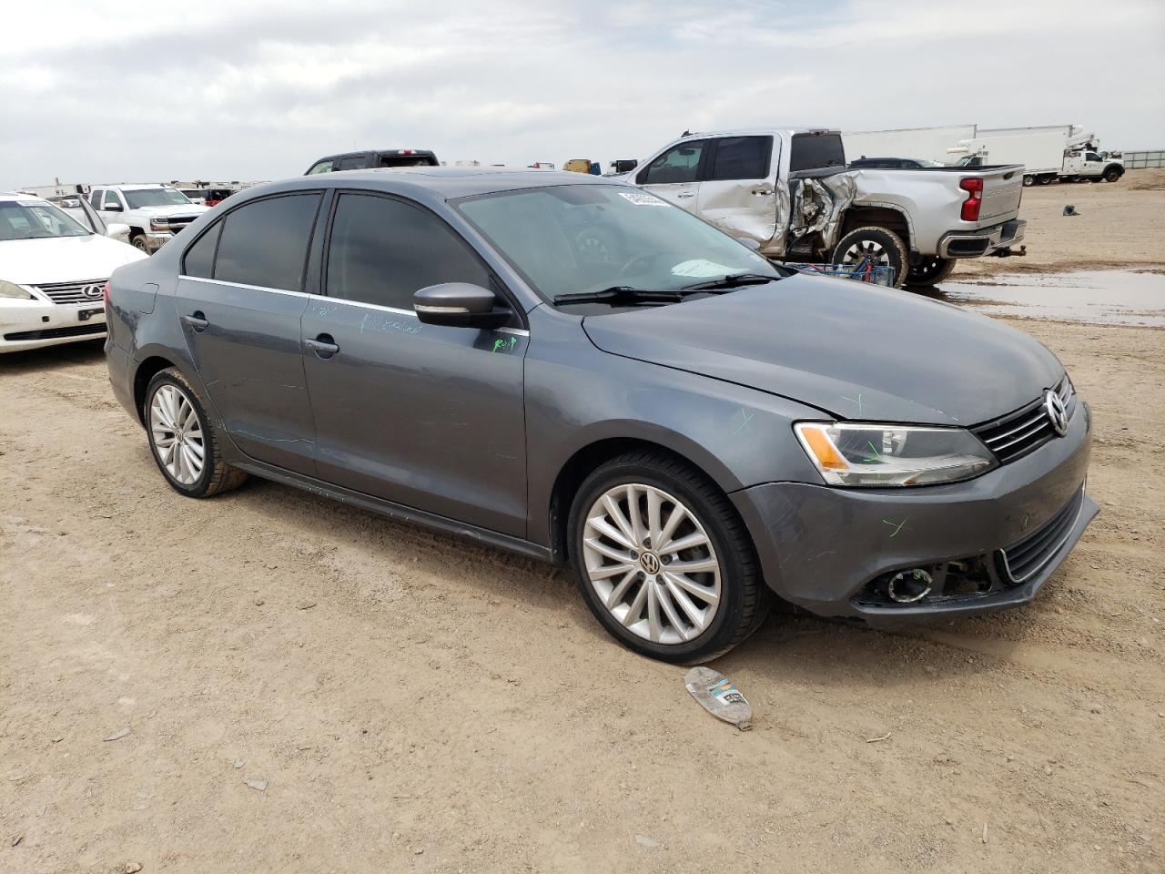 3VWLX7AJXDM364502 2013 Volkswagen Jetta Sel