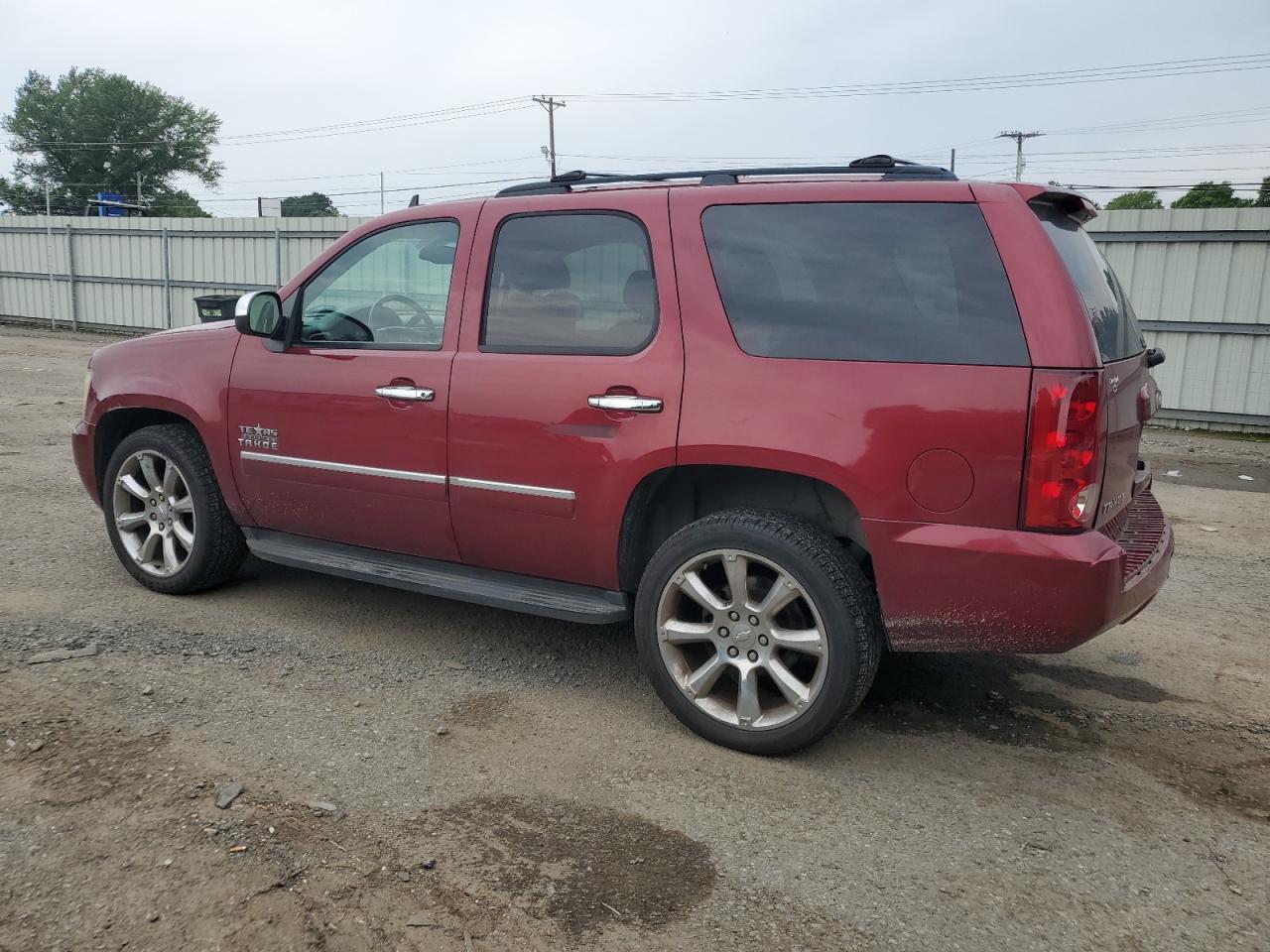 1GNSCAE06BR138372 2011 Chevrolet Tahoe C1500 Ls