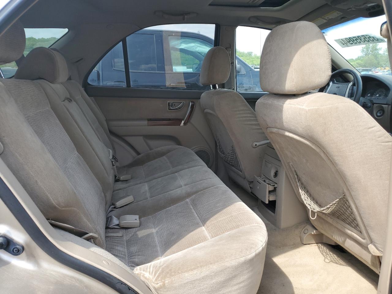 KNDJC733165622810 2006 Kia Sorento Ex
