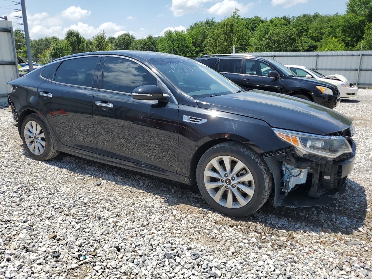 5XXGU4L3XHG137599 2017 Kia Optima Ex