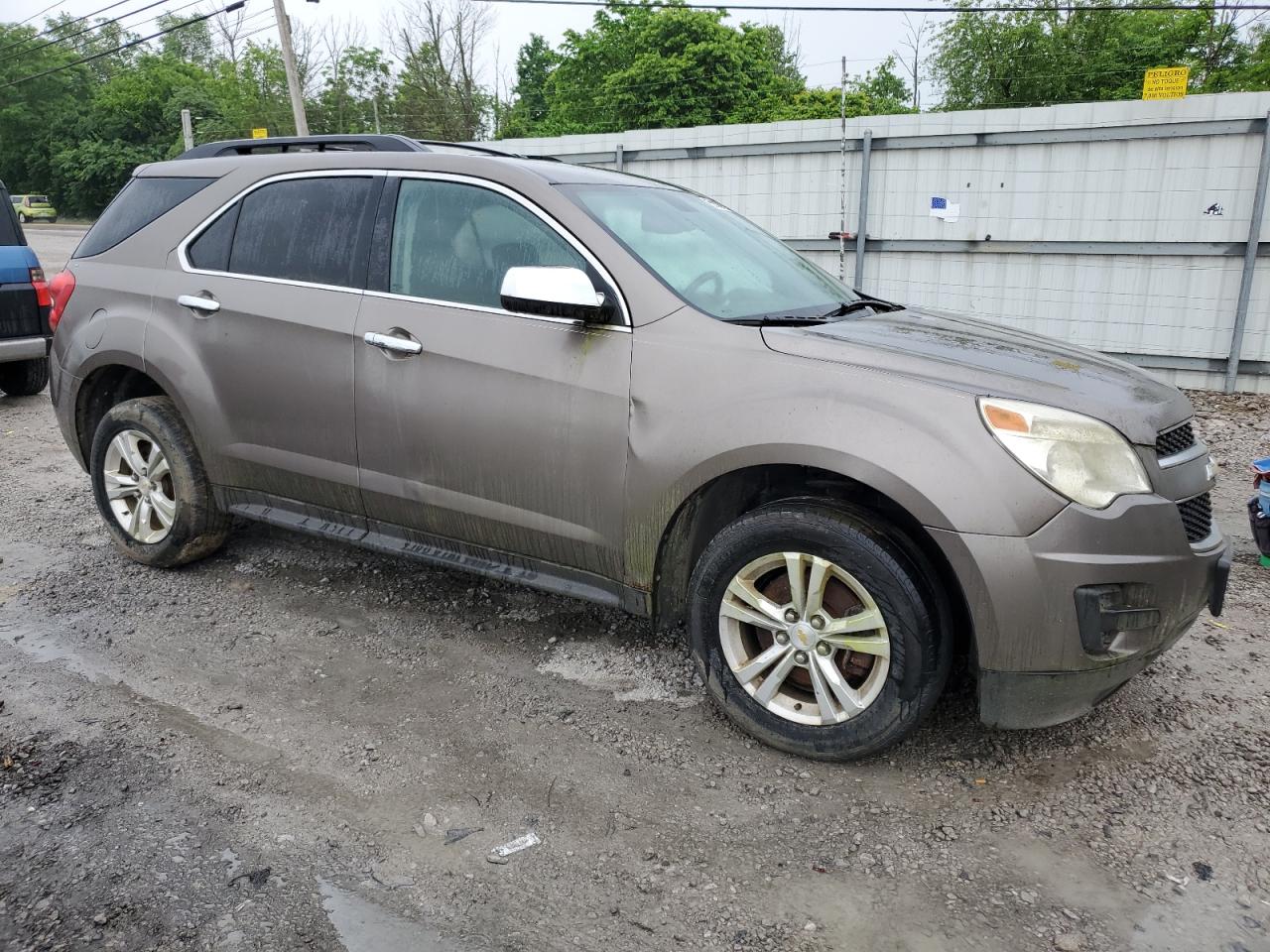 2CNFLEEC2B6264778 2011 Chevrolet Equinox Lt