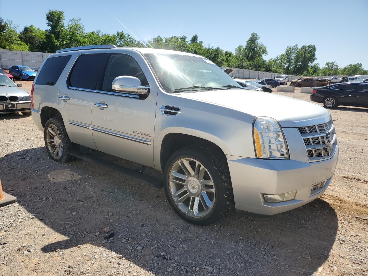 2012 Cadillac Escalade Platinum vin: 1GYS4DEF3CR197984