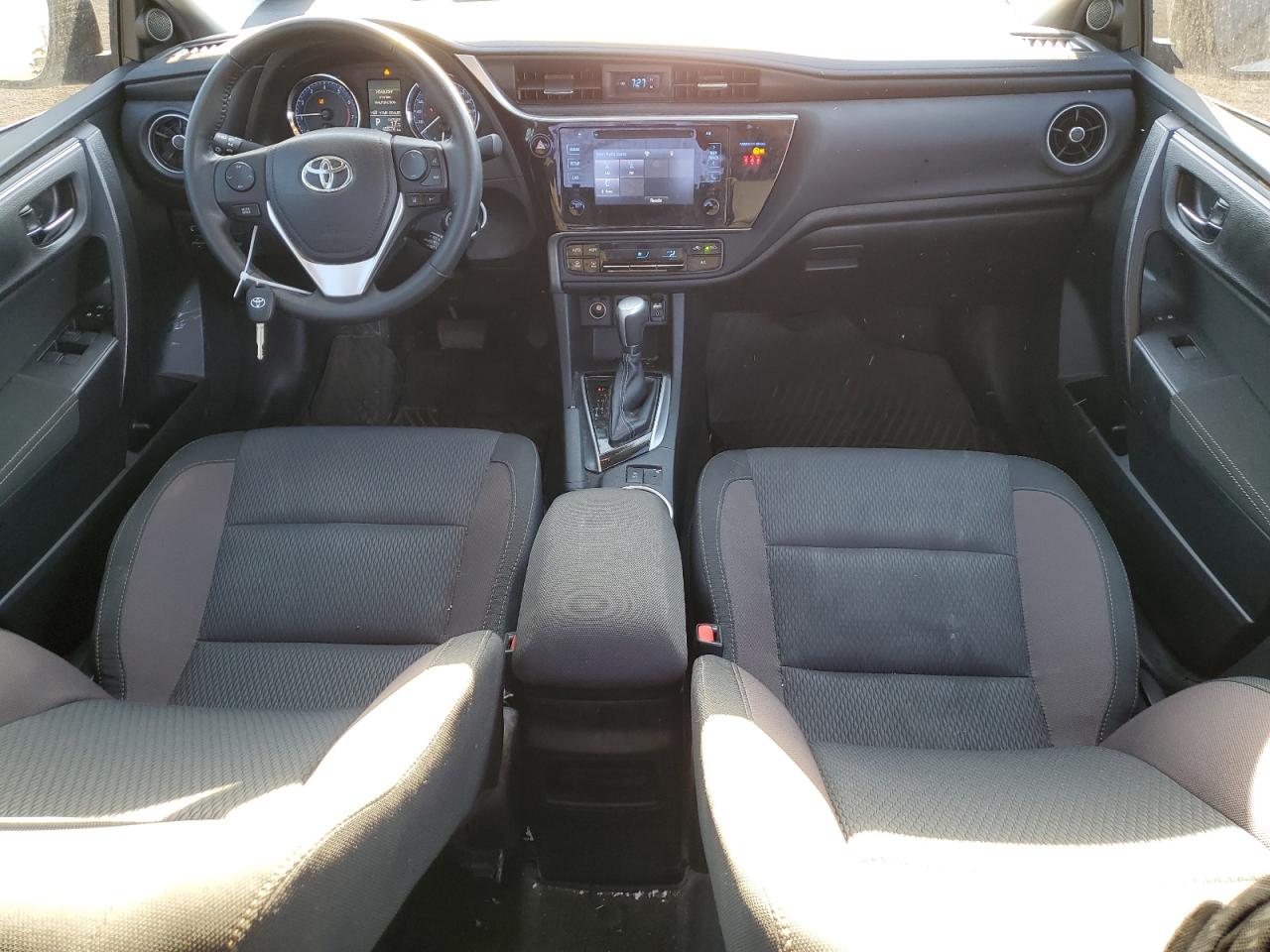 2T1BURHEXKC233698 2019 Toyota Corolla L