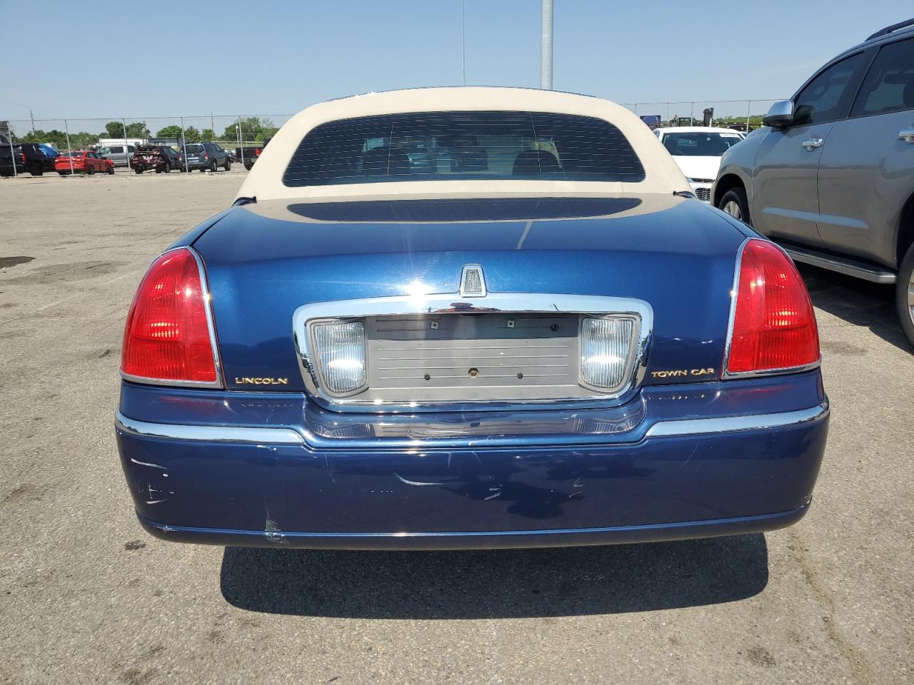 1LNHM81W07Y622193 2007 Lincoln Town Car Signature