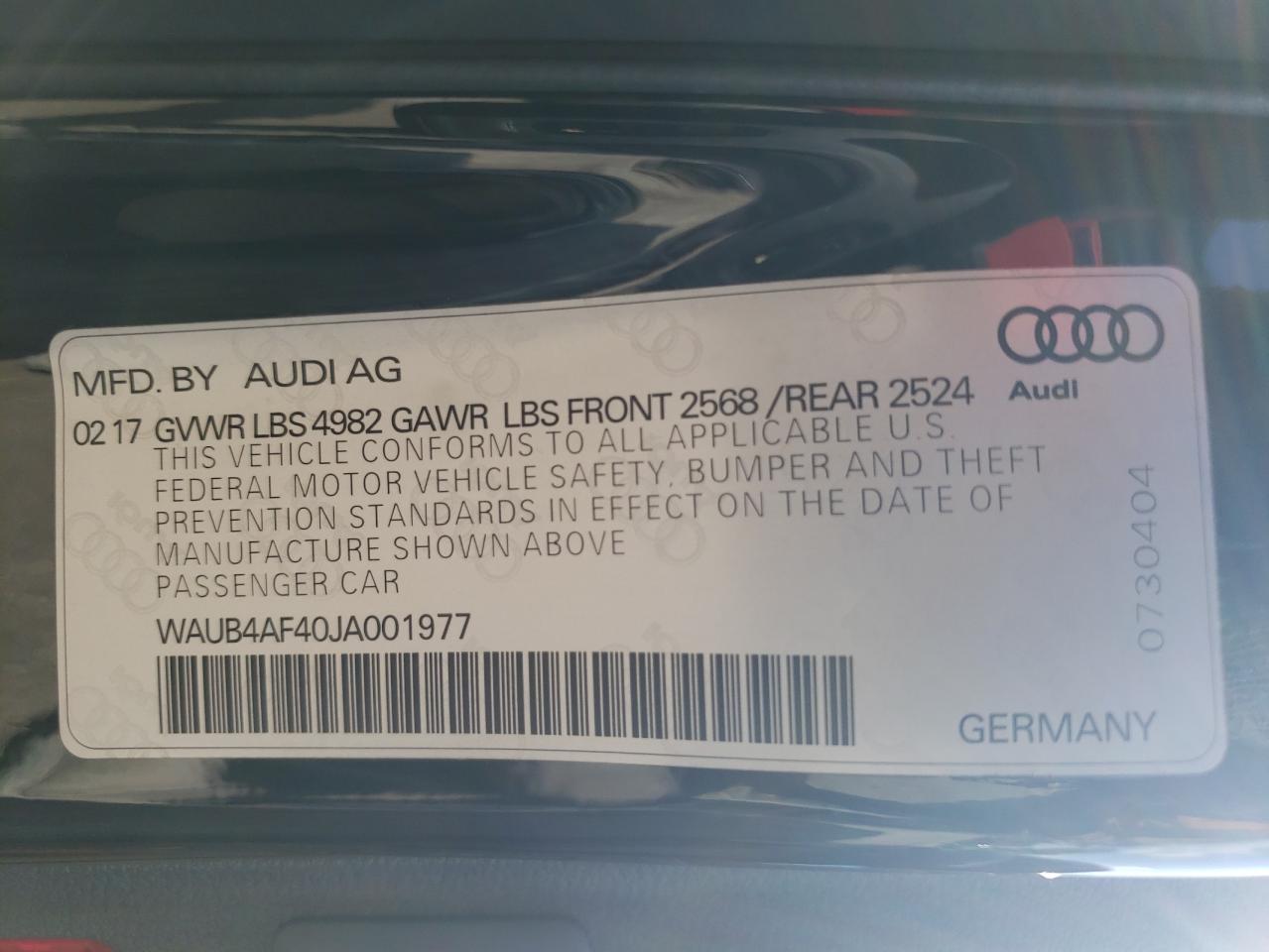 WAUB4AF40JA001977 2018 Audi S4 Premium Plus