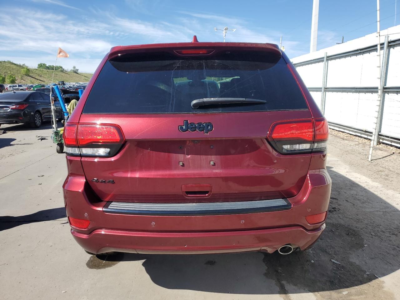 1C4RJFAG2JC294200 2018 Jeep Grand Cherokee Laredo