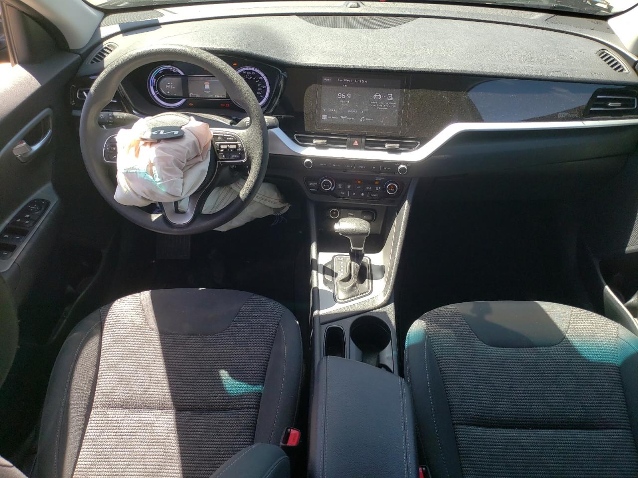 KNDCB3LC6N5531910 2022 Kia Niro Lx