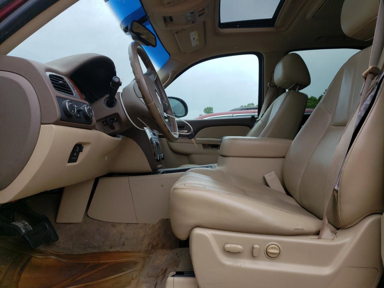 1GNSKBE09BR108937 2011 Chevrolet Tahoe K1500 Lt