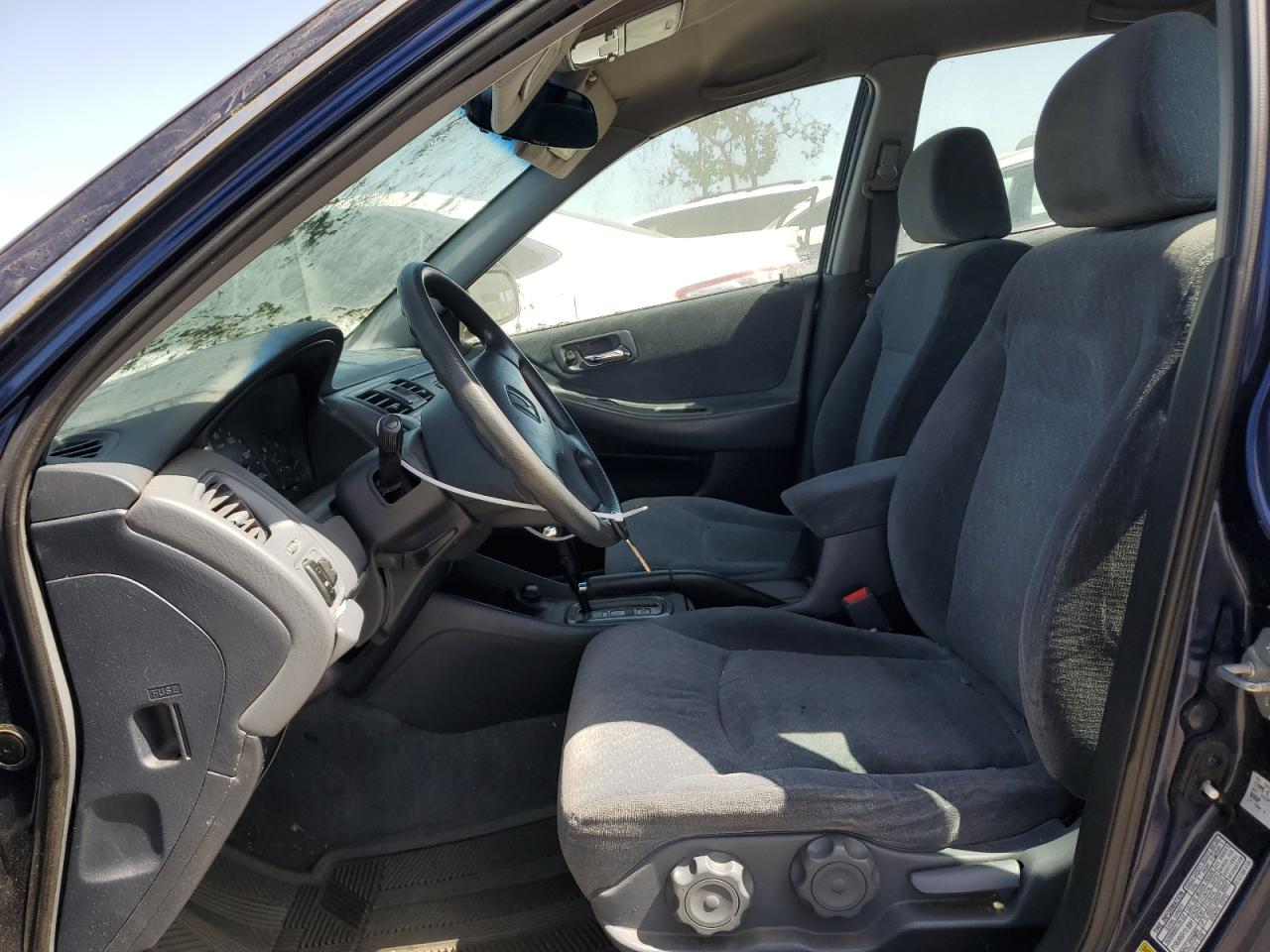 1HGCG66541A052212 2001 Honda Accord Lx