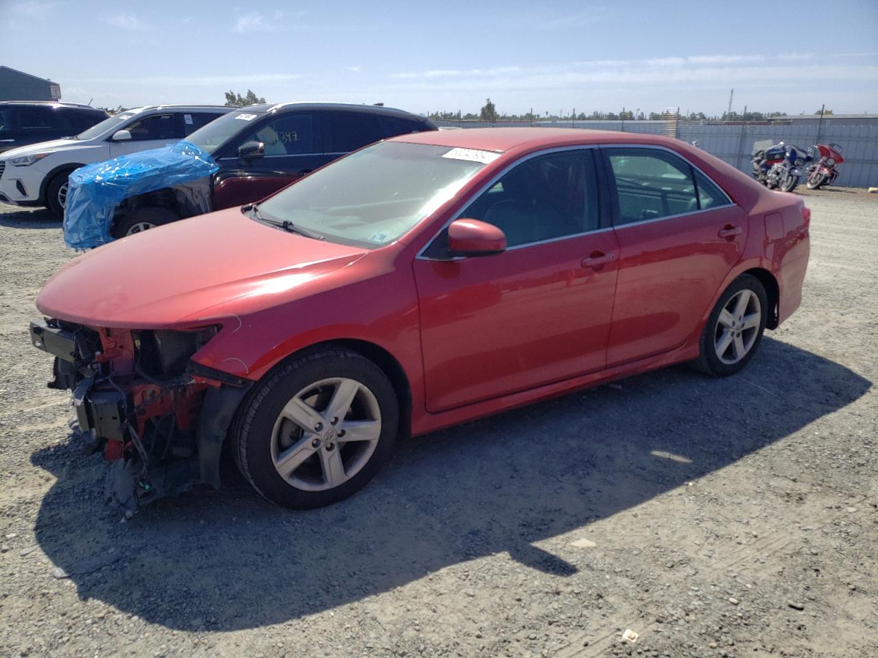 4T1BF1FK1EU834702 2014 Toyota Camry L