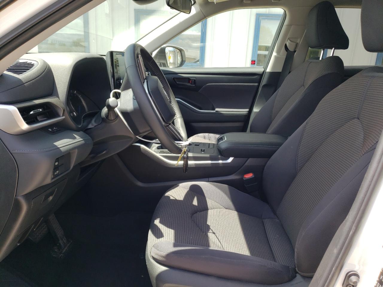 5TDZARAH2NS016119 2022 Toyota Highlander Hybrid Le