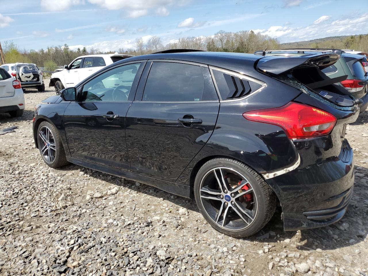 2016 Ford Focus St vin: 1FADP3J92GL275439