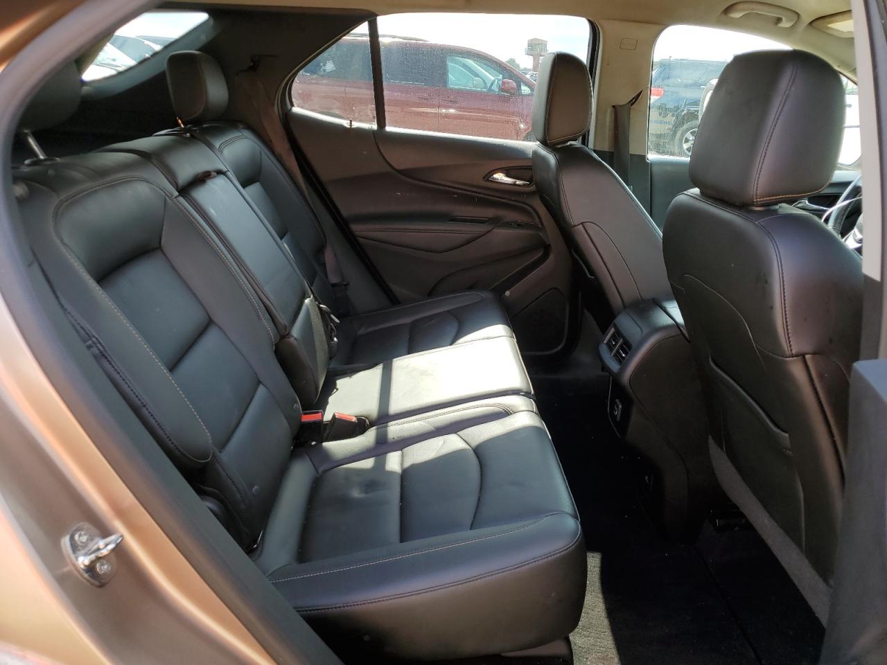 2GNAXNEV6K6208399 2019 Chevrolet Equinox Premier