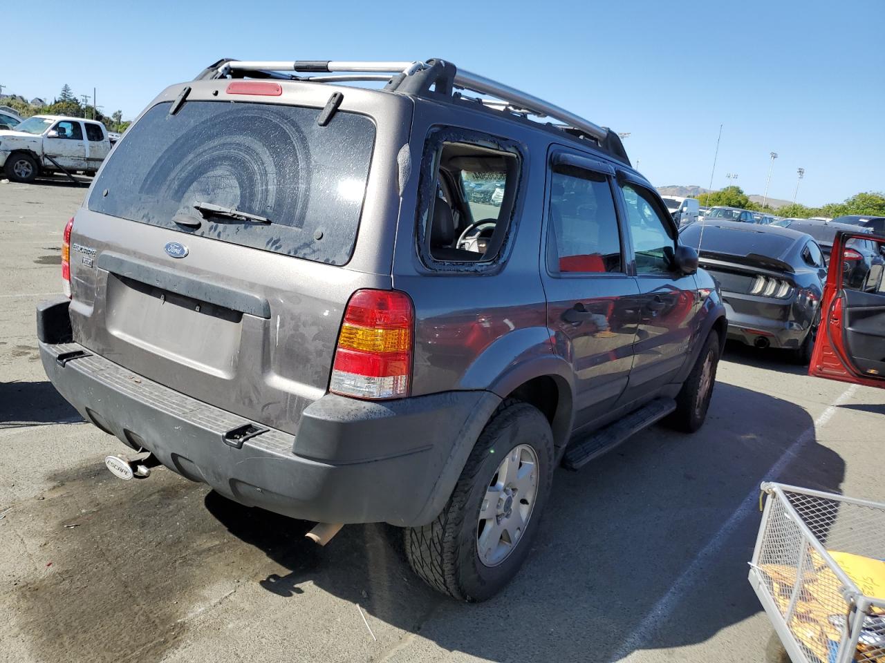 Lot #2952192016 2002 FORD ESCAPE XLT